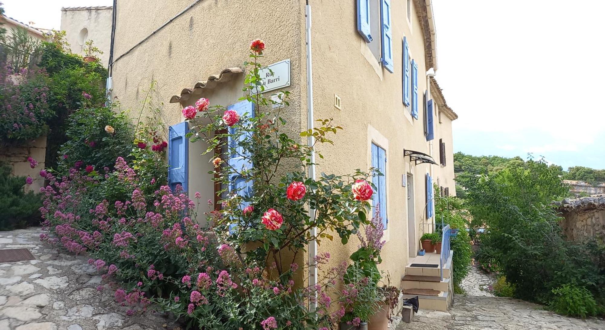 Gite La Mosaique Dauphin Bagian luar foto
